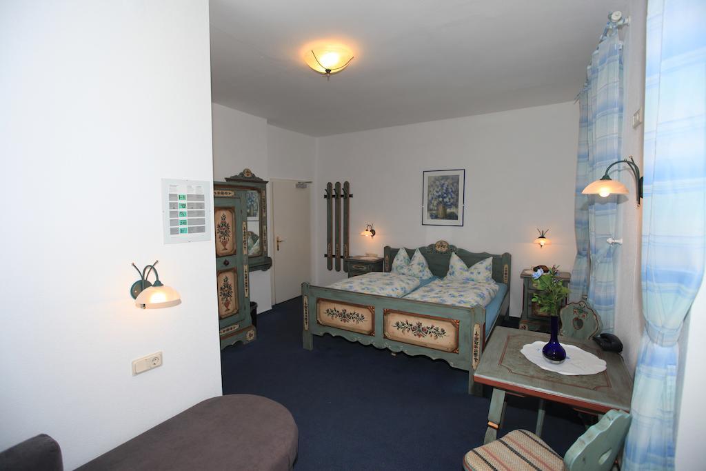 Hotel Zur Post Мюльхайм Номер фото